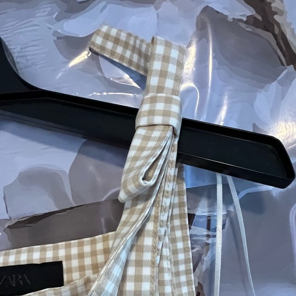 NWT ZARA 2025 collection bow short dress size M
🚨FIRM PRICE - Picture 10 of 15